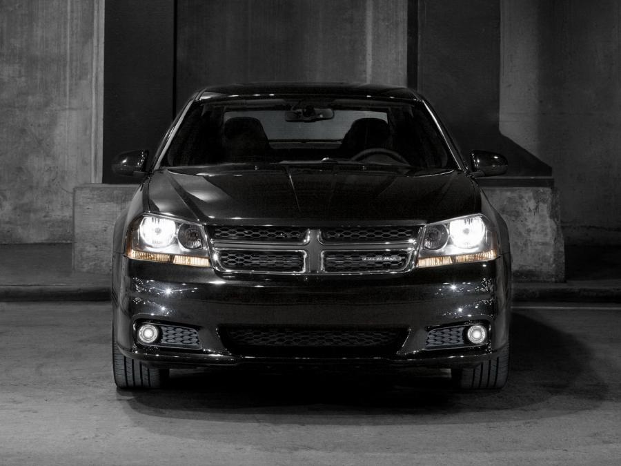  Dodge Avenger 2010 года  (фото 2 из 17)